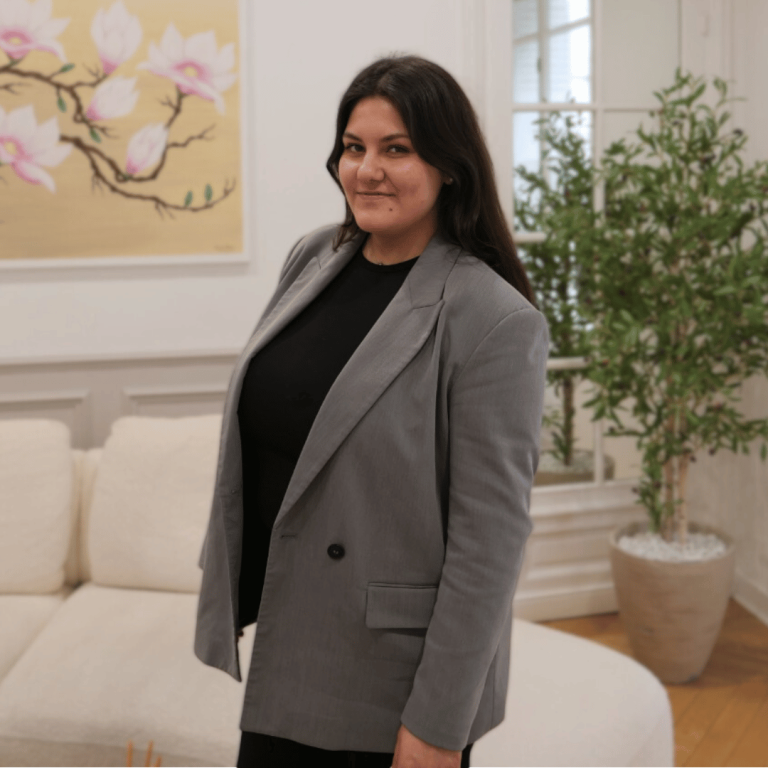 Thifany LEMAIRE BONVARLET Middle office Pôle patrimonial